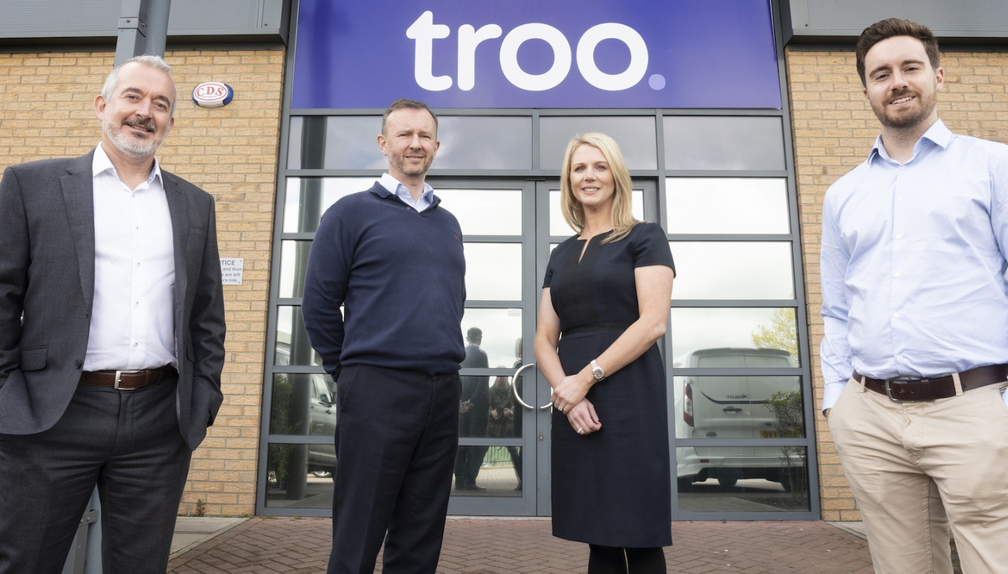 Troo l-r Peter McLeod, Andrew and Rachel Richardson, Alex Simpson 2000x990